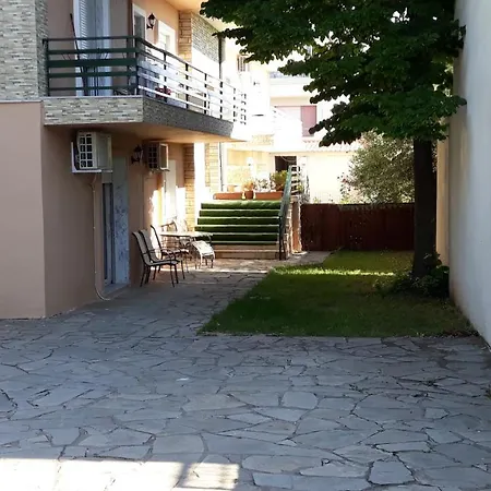 Tassos2 * 네아 미카니오나